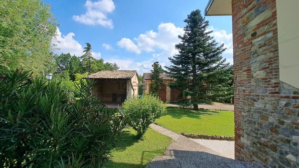 casa indipendente in vendita a Salsomaggiore Terme in zona Salsominore