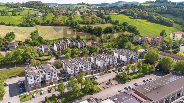 negozio in vendita a Salsomaggiore Terme in zona Campore