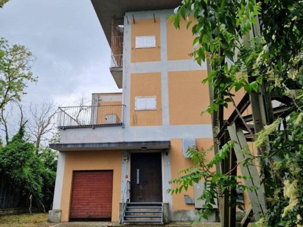 casa semindipendente in vendita a Salsomaggiore Terme in zona Scipione Ponte
