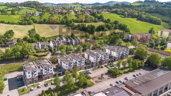 negozio in vendita a Salsomaggiore Terme in zona Campore