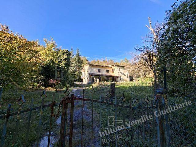 casa indipendente in vendita a Salsomaggiore Terme