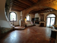 casa indipendente in vendita a Salsomaggiore Terme in zona Tabiano Bagni