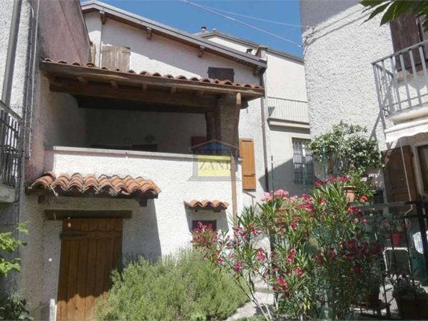 casa indipendente in vendita a Salsomaggiore Terme