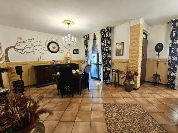 casa indipendente in vendita a Salsomaggiore Terme
