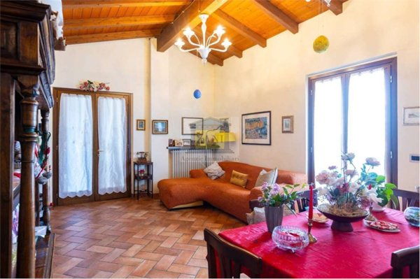 casa indipendente in vendita a Salsomaggiore Terme in zona Cangelasio