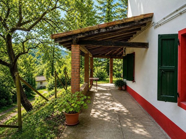 casale in vendita a Salsomaggiore Terme in zona Tabiano Castello
