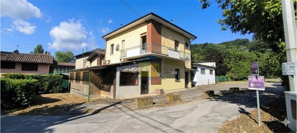 casa indipendente in vendita a Salsomaggiore Terme in zona Campore