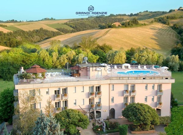 albergo in vendita a Salsomaggiore Terme in zona Tabiano Bagni