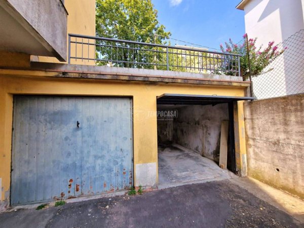 box auto in vendita a Salsomaggiore Terme