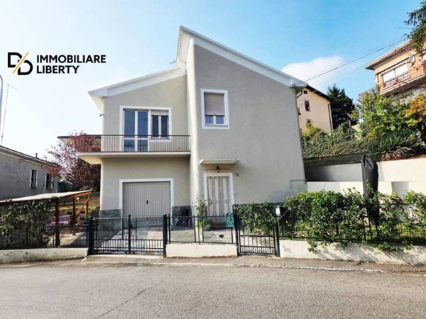 casa indipendente in vendita a Salsomaggiore Terme in zona Campore