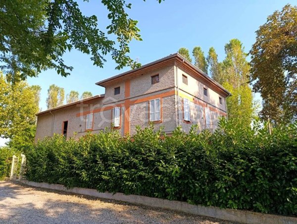 casa indipendente in vendita a San Secondo Parmense