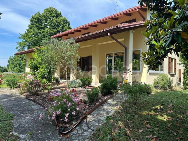 casa indipendente in vendita a San Secondo Parmense
