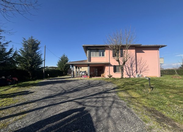 casa indipendente in vendita a San Secondo Parmense