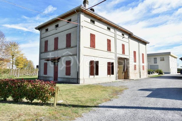 casa indipendente in vendita a San Secondo Parmense