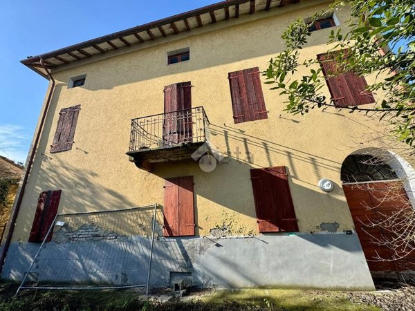 casa indipendente in vendita a San Secondo Parmense