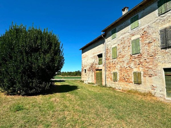 casa indipendente in vendita a San Secondo Parmense