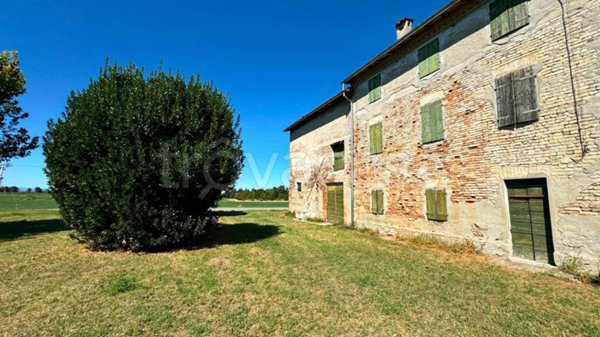 casa indipendente in vendita a San Secondo Parmense