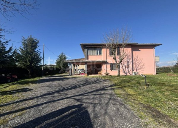 casa indipendente in vendita a San Secondo Parmense