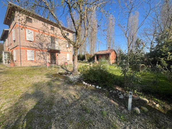 casa indipendente in vendita a San Secondo Parmense