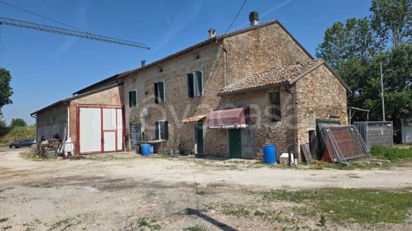 casa indipendente in vendita a San Secondo Parmense