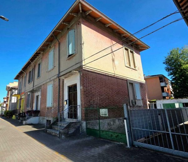 casa indipendente in vendita a San Secondo Parmense