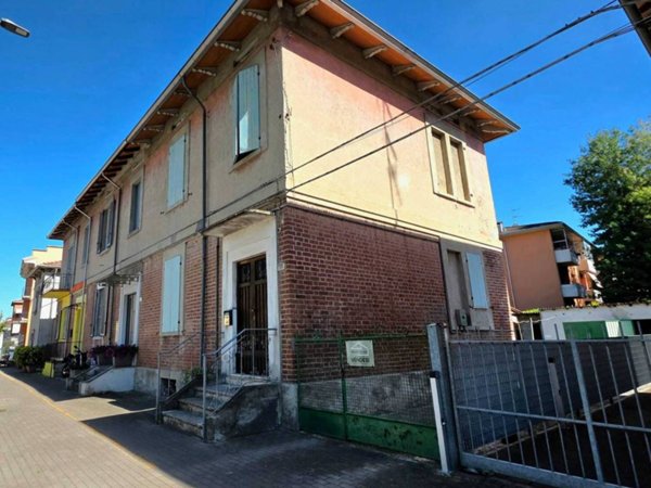 casa indipendente in vendita a San Secondo Parmense