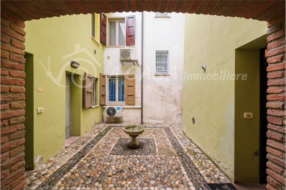 casa indipendente in vendita a San Secondo Parmense