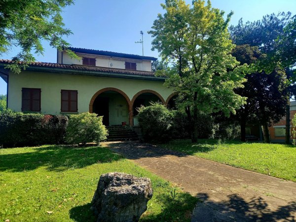 casa indipendente in vendita a San Secondo Parmense
