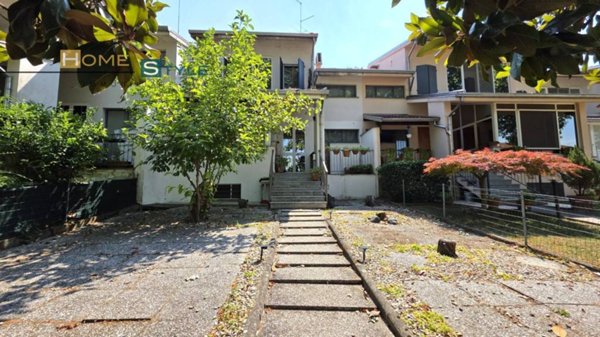 casa indipendente in vendita a San Secondo Parmense