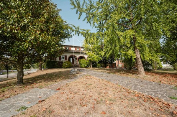 casa indipendente in vendita a San Secondo Parmense