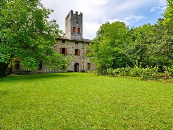 intera palazzina in vendita a Solignano