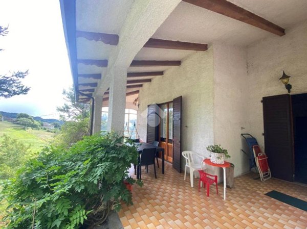 casa indipendente in vendita a Solignano