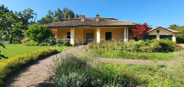 casa indipendente in vendita a Solignano