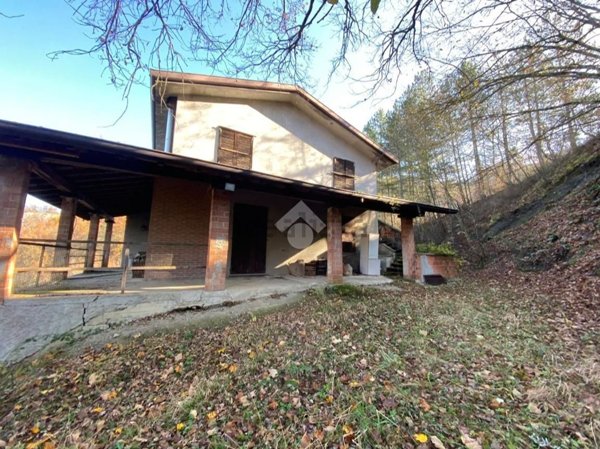 casa indipendente in vendita a Solignano