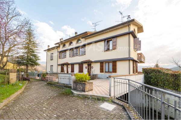 casa indipendente in vendita a Solignano