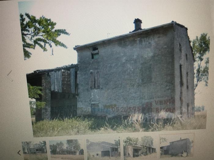 terreno edificabile in vendita a Soragna