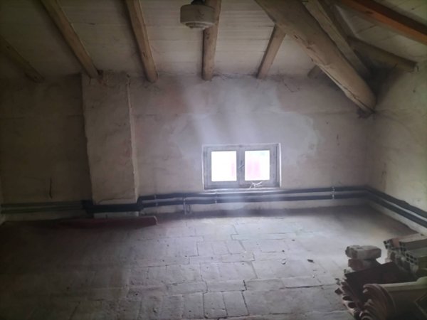 casa indipendente in vendita a Soragna