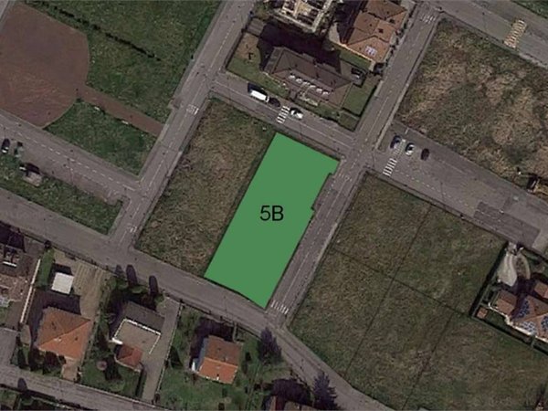 terreno edificabile in vendita a Soragna