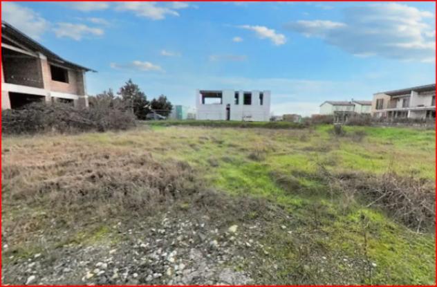 terreno edificabile in vendita a Soragna