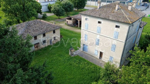 terreno edificabile in vendita a Soragna