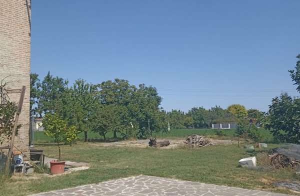 appartamento in vendita a Soragna in zona Diolo