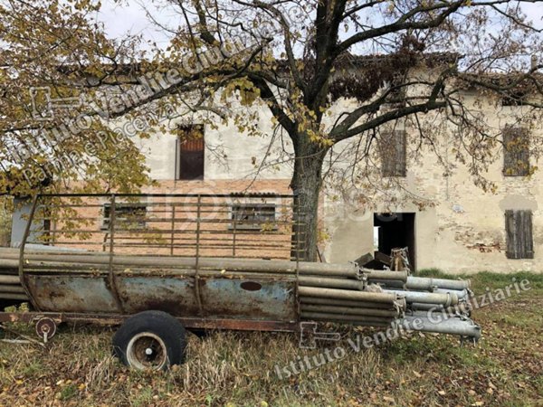 negozio in vendita a Soragna