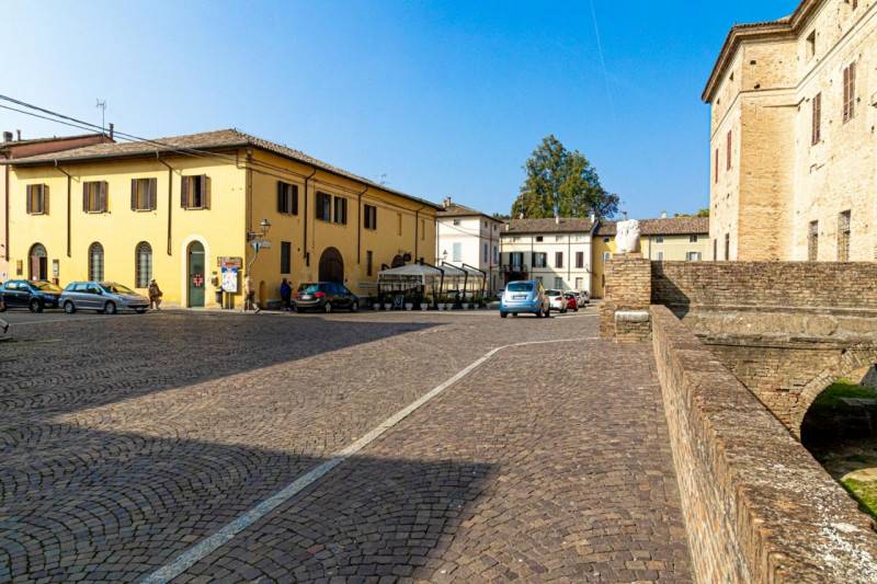 casa indipendente in vendita a Soragna