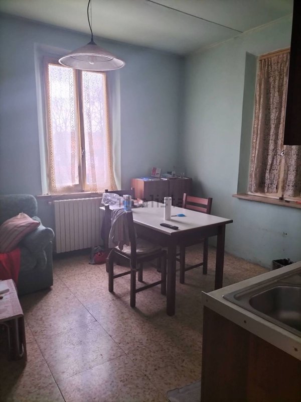 casa indipendente in vendita a Soragna