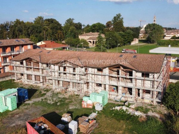 casa indipendente in vendita a Soragna