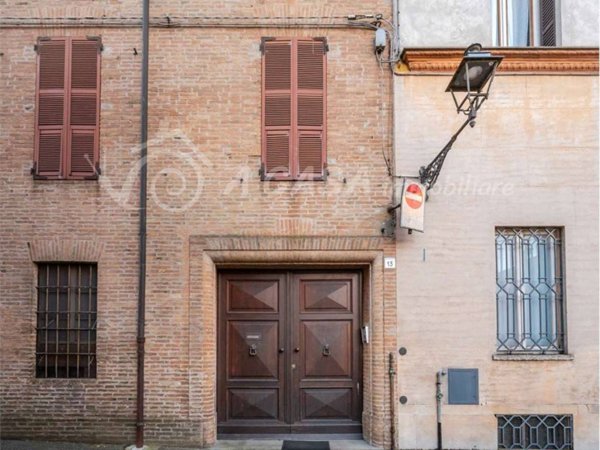 casa indipendente in vendita a Soragna