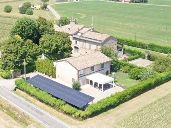 villa in vendita a Soragna