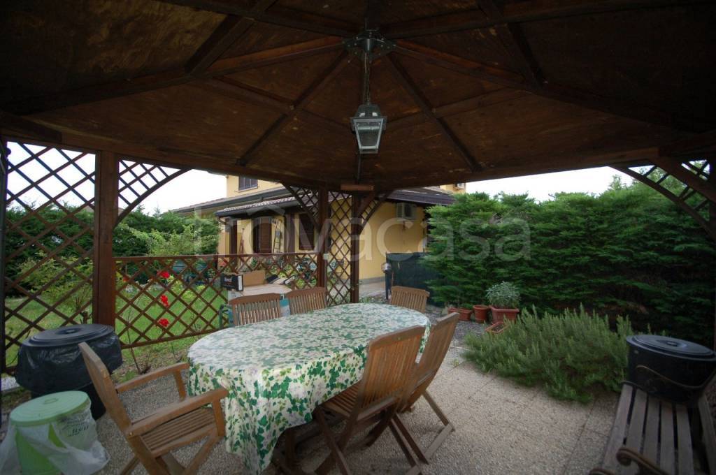 casa indipendente in vendita a Terenzo in zona Villa