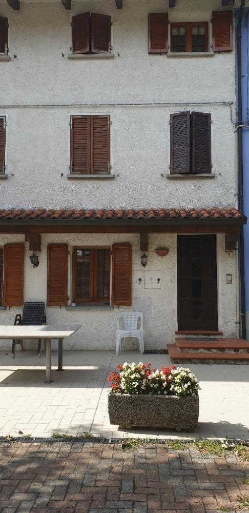 appartamento in vendita a Terenzo in zona Boschi di Bardone