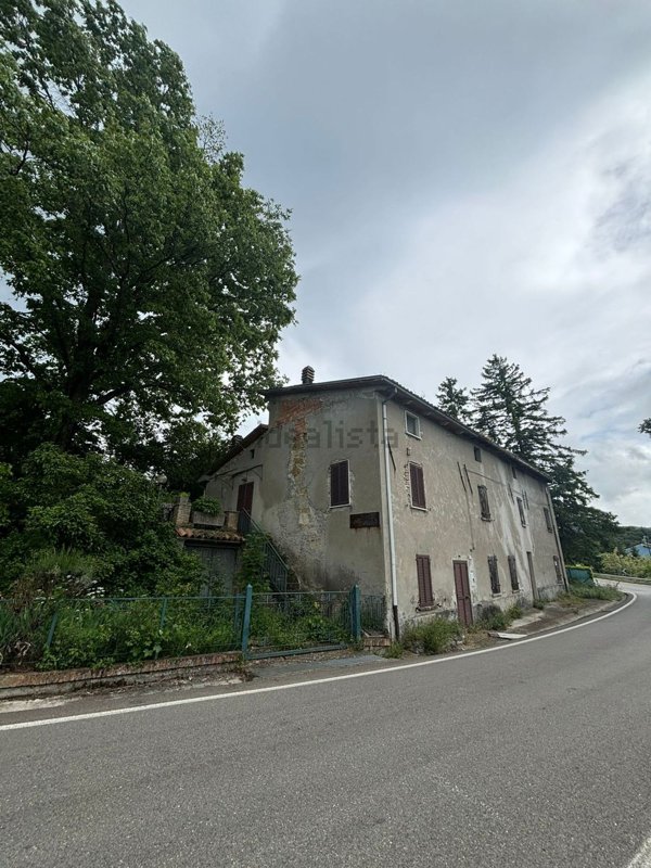 casa indipendente in vendita a Terenzo in zona Boschi di Bardone